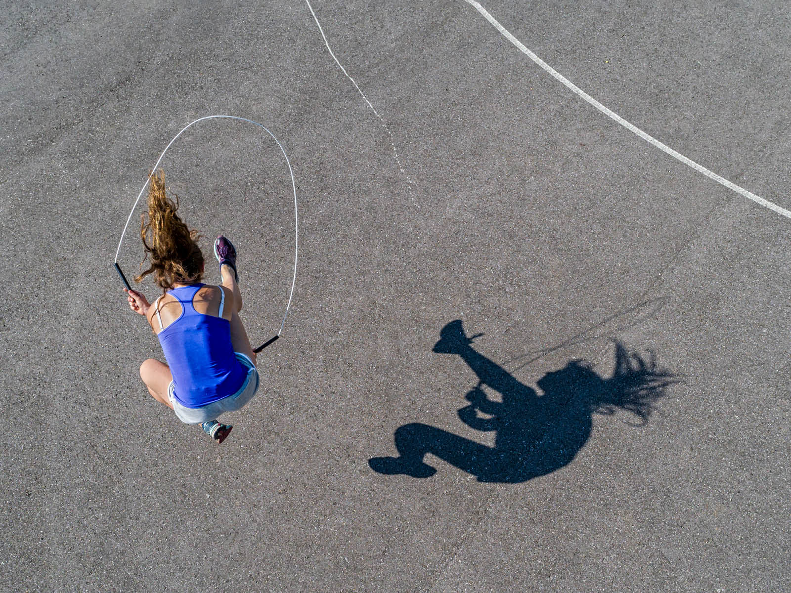 How do I stay fit for badminton?