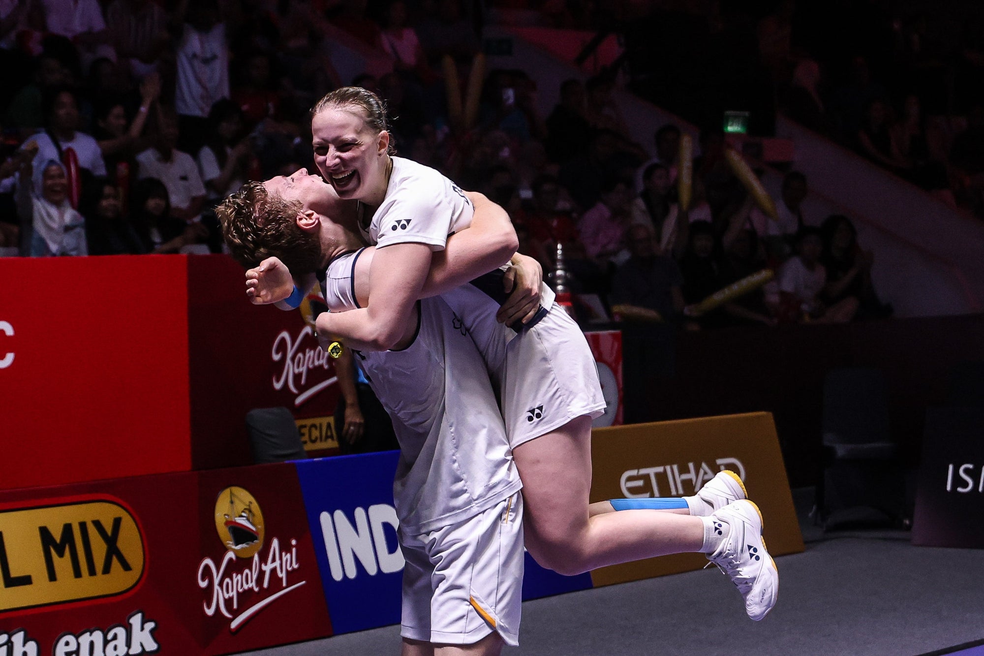 Dramatic rally during a badminton championship match