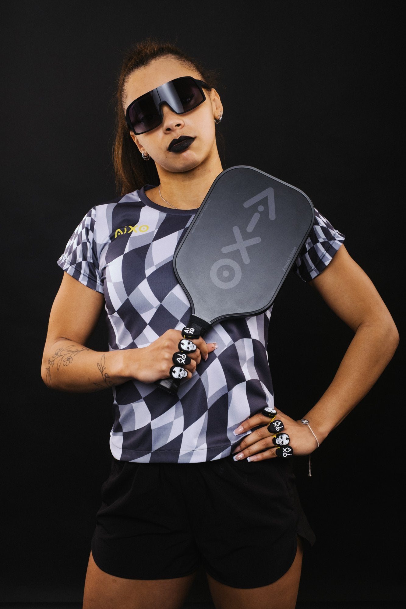 AIXO Ghost carbon pickleball paddle for beginners