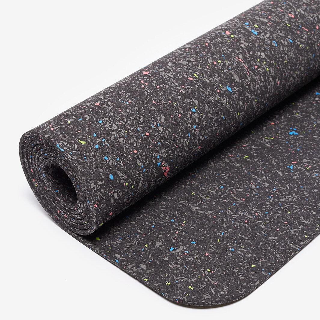 Nike Move Yoga Mat 4mm - Black/Grey Accessories Nike