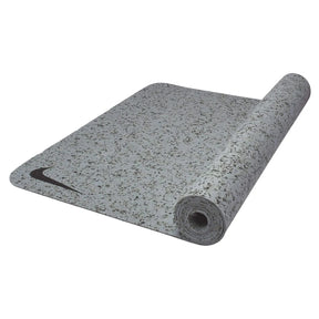Nike Move Yoga Mat 4mm - Black/Grey Accessories Nike