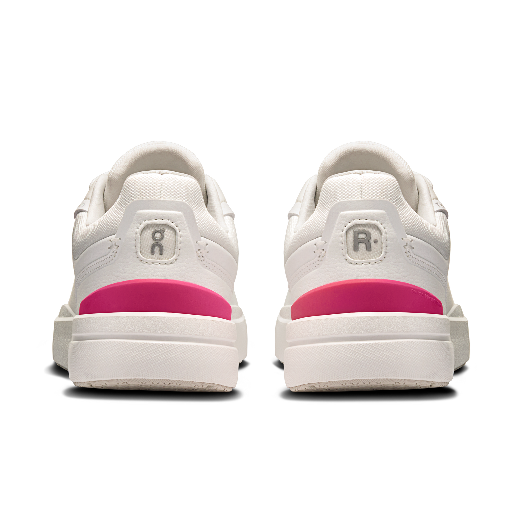 On The Roger Advantage Tennis Shoes Women - White