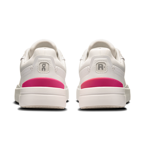 On The Roger Advantage Tennis Shoes Women - White
