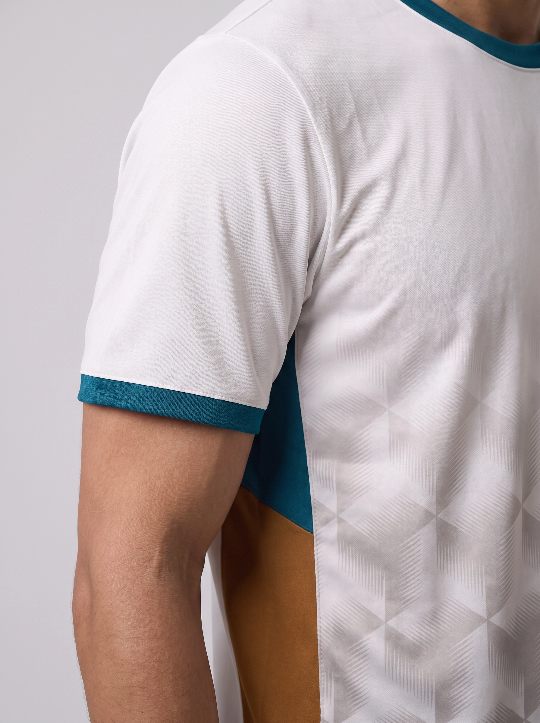 Yonex YTM12 V2 Men T-Shirt, White, side view
