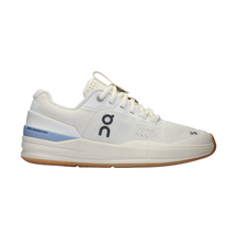 On THE ROGER Pro Tennis Shoes Men - Ivory/Chambray Ivory Chambray Tennis Shoes On Running