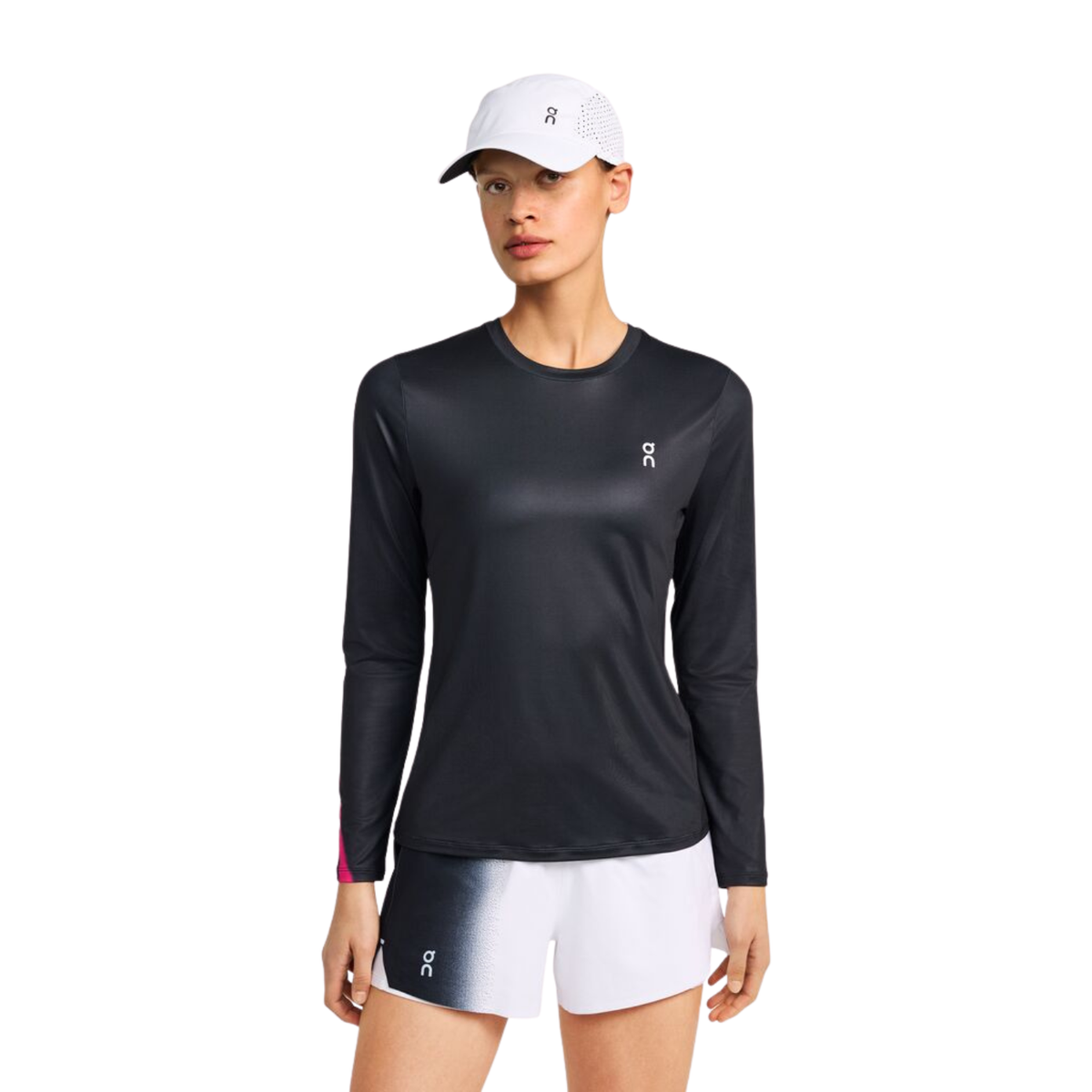 On Court Long-T Women - Black Clothing On Running