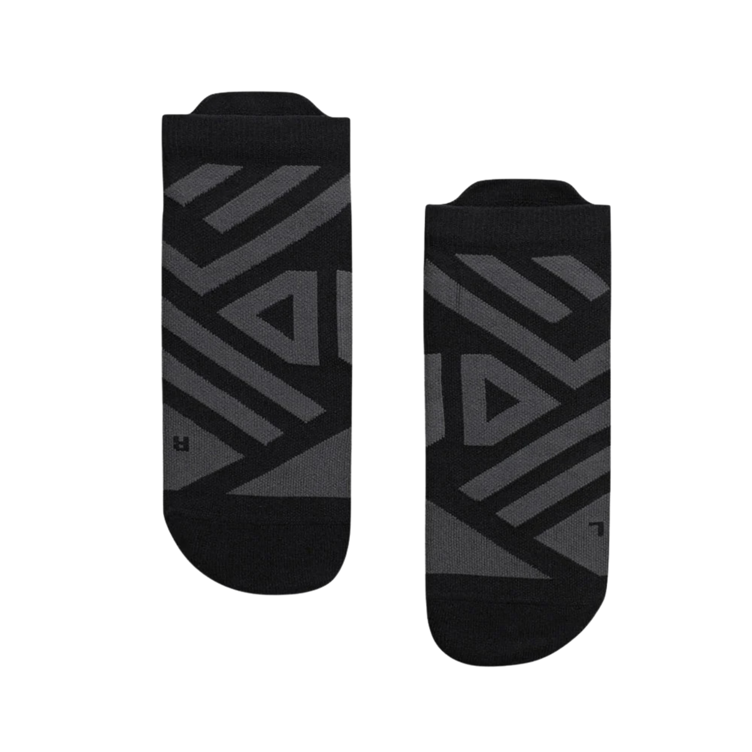 On Performance Low Sock S - Black/Shadow Clothing On Running