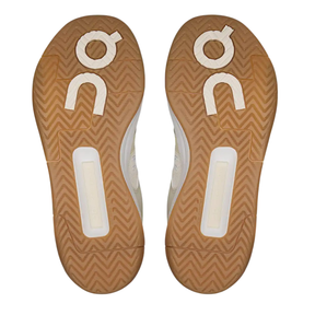 On Running The Roger Clubhouse Pro 2 Tennis Shoe Women - Grain/Dew Tennis Shoes On Running