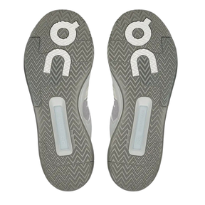 On Running The Roger Clubhouse Pro 2 Clay Tennis Shoe Men - Glacier/Frost Tennis Shoes On Running
