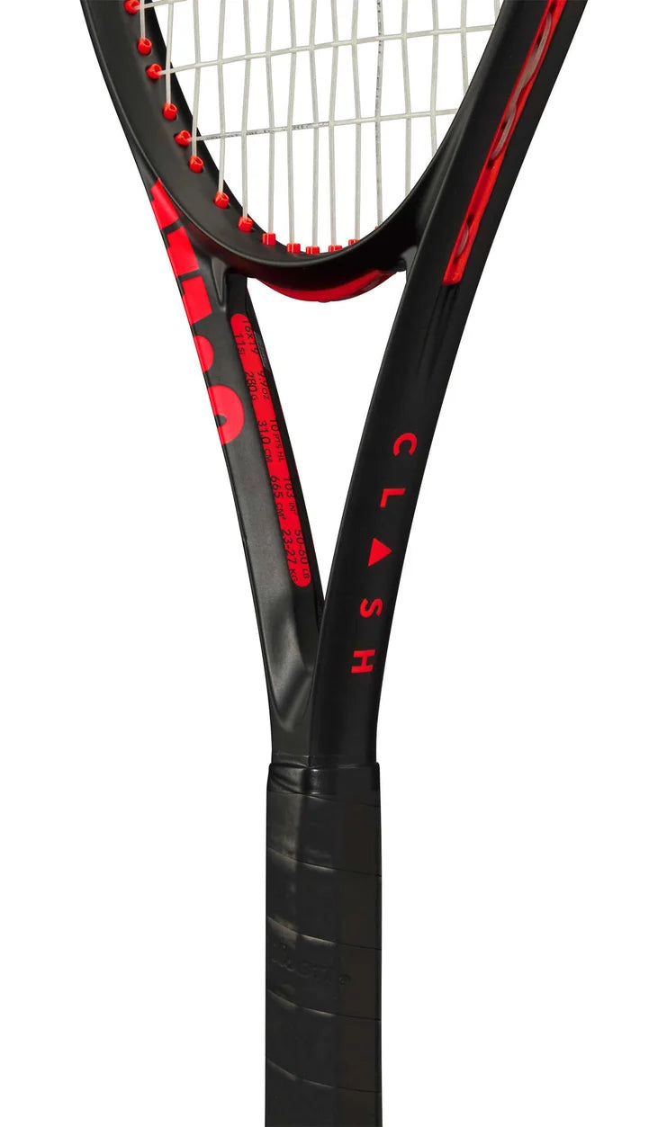 Wilson Clash 26 V3.0 (WR173210U) Tennis Racket / 245g