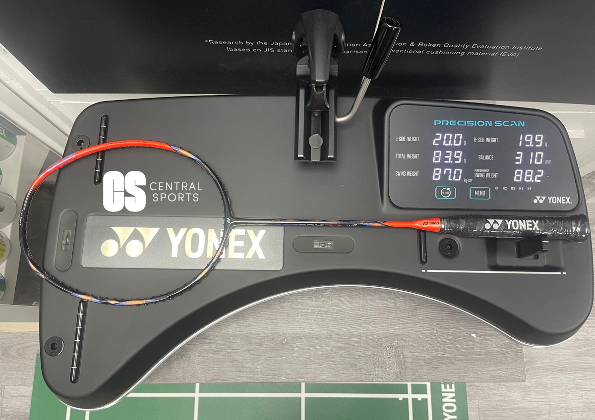 Yonex Astrox 77 Tour 羽毛球拍高橙色免收线（已穿线）